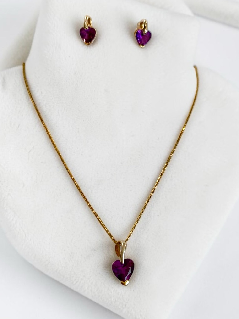 10kt Gold Amethyst Heart Pendant Necklace and Stud Earrings Set With Appraisal - Picture 4 of 7